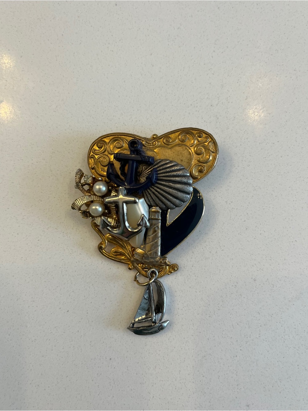 Nautical Heart Mixed-Metal brooch Gold & Navy